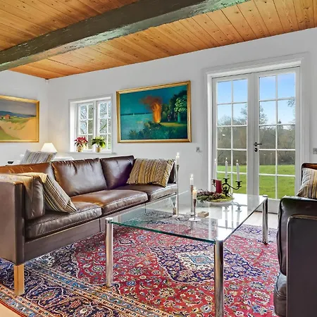 Awesome In With Sauna 펜션