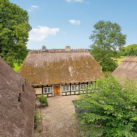 펜션 Awesome In With Sauna Ebberup